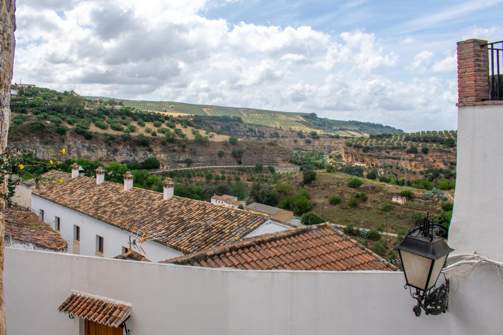 فيلا Casa Puerta Arabe Setenil De Las Bodegas المظهر الخارجي الصورة